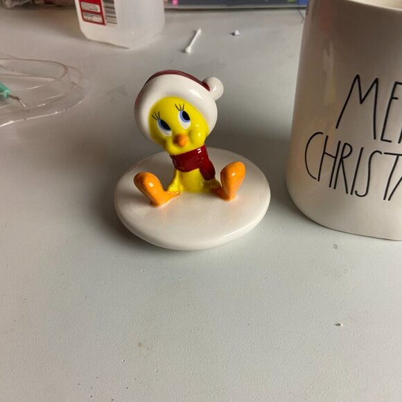 Rae Dunn Looney Tunes Tweety Bird Merry Christmas Figural Coffee Mug - Picture 6 of 6